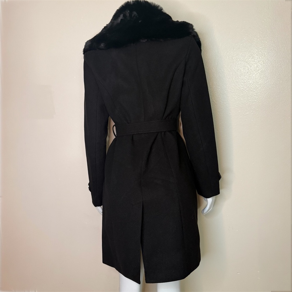 Black removable faux fur on collar belted pea coat - Picture 6 of 9